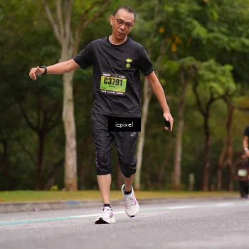 Runner Photo 5429009