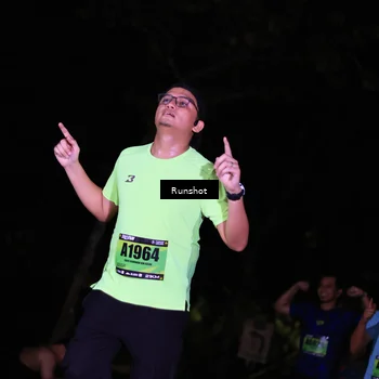 Runner Photo 5430004