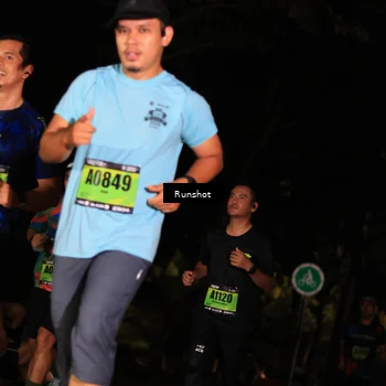 Runner Photo 5430018