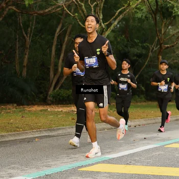 Runner Photo 5430789