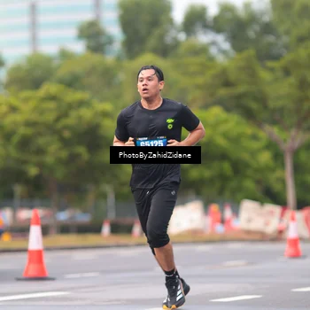 Runner Photo 5432240