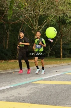 Runner Photo 5432337
