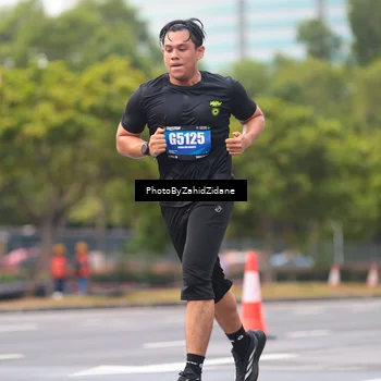 Runner Photo 5432400