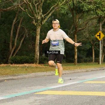 Runner Photo 5432696