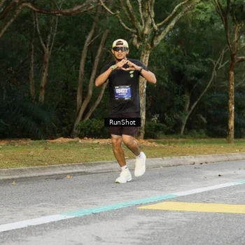 Runner Photo 5432860