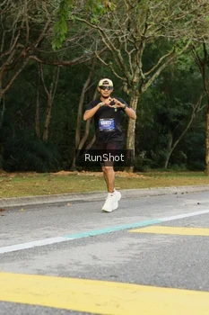 Runner Photo 5432875