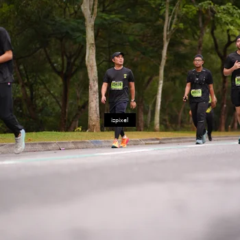 Runner Photo 5433359