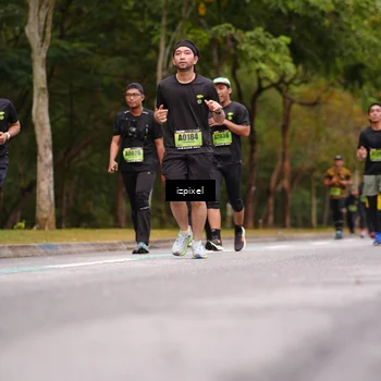 Runner Photo 5433400