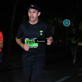 Runner Photo 5433412