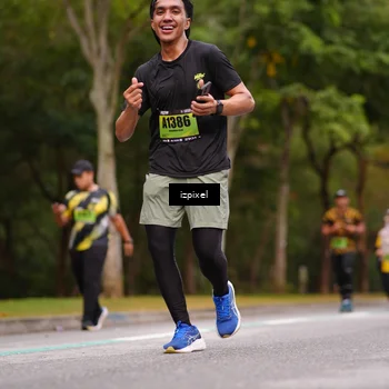Runner Photo 5433456