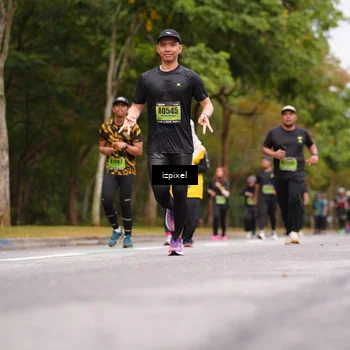 Runner Photo 5433500
