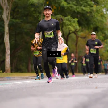 Runner Photo 5433503