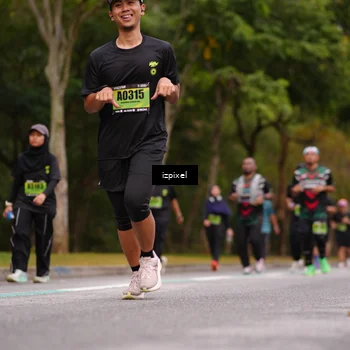 Runner Photo 5433823