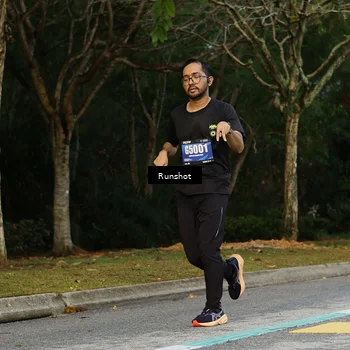 Runner Photo 5434057