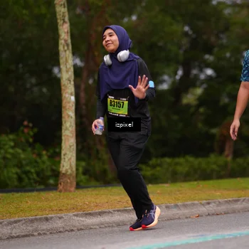 Runner Photo 5434073