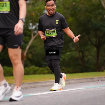 Runner Photo 5434696