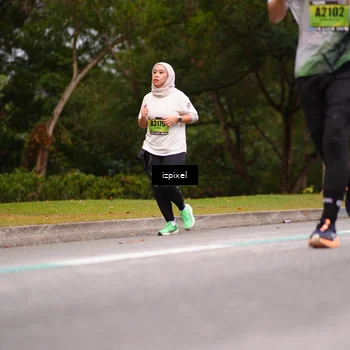 Runner Photo 5435002