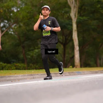 Runner Photo 5435844