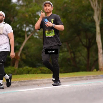Runner Photo 5435862