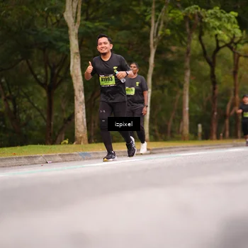 Runner Photo 5436041