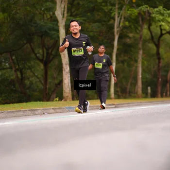 Runner Photo 5436076