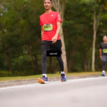 Runner Photo 5436652