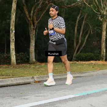 Runner Photo 5437039