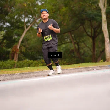 Runner Photo 5437347