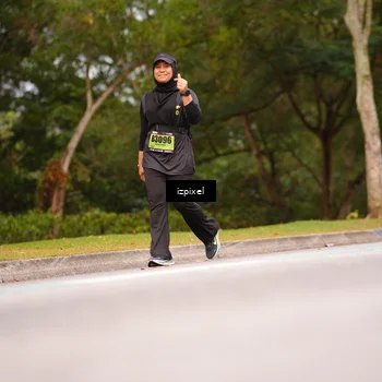 Runner Photo 5437396