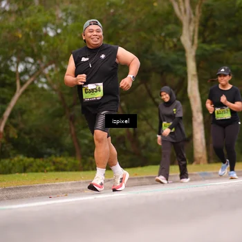 Runner Photo 5437625