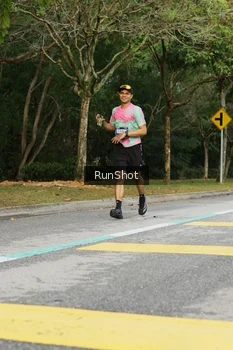 Runner Photo 5437791
