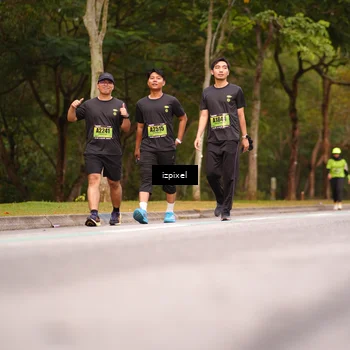 Runner Photo 5437899