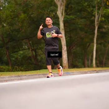 Runner Photo 5438039