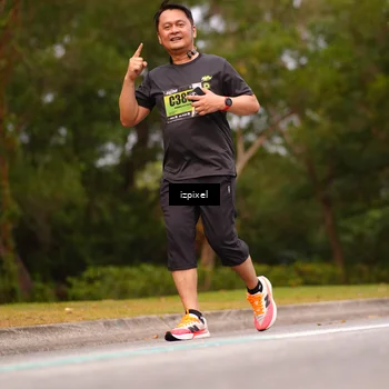 Runner Photo 5438055