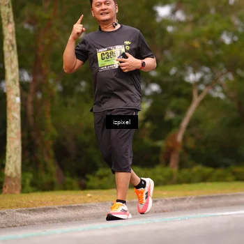 Runner Photo 5438063