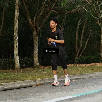 Runner Photo 5438335