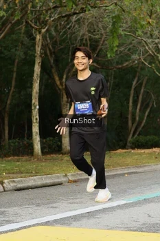 Runner Photo 5438377