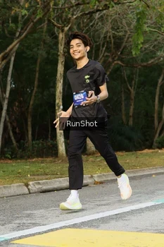 Runner Photo 5438384