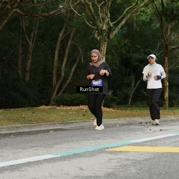 Runner Photo 5438476