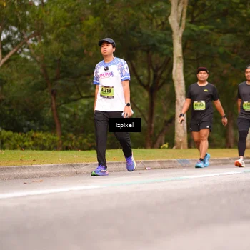 Runner Photo 5438800