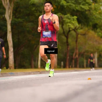Runner Photo 5439700