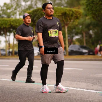 Runner Photo 5440400