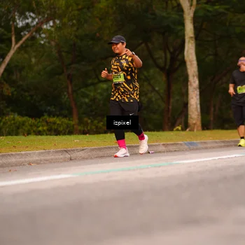 Runner Photo 5440411