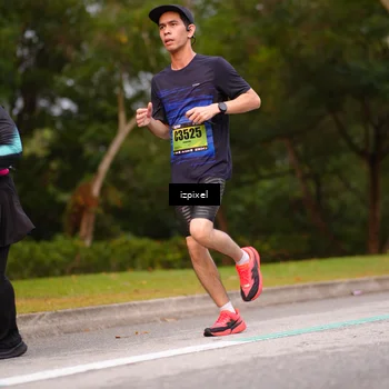 Runner Photo 5440811
