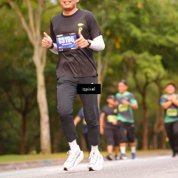 Runner Photo 5441234