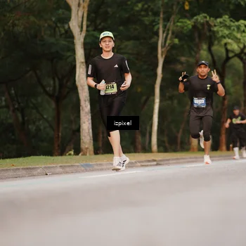 Runner Photo 5442053