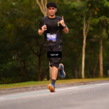 Runner Photo 5442290