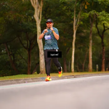 Runner Photo 5442389