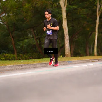 Runner Photo 5442516