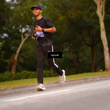 Runner Photo 5442553